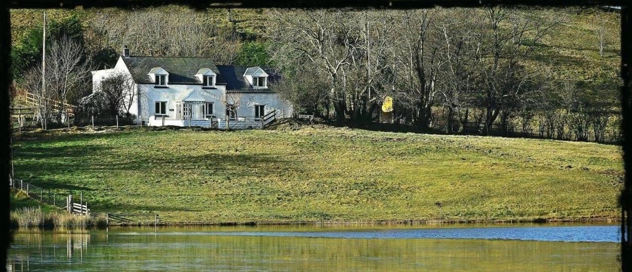 Lake View Romantic Retreat Аберистуит Экстерьер фото